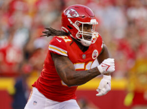 “ชีฟส์” ปล่อย “ไมค์ แดนนา” เซฟ 9 ล้านดอลลาร์ เคลียร์เพดานเงินฤดูกาล 2026